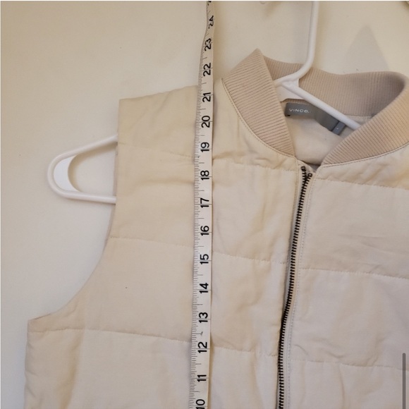 Vince Women's Strand Collar Zip Front Quilted Vest Solid Ivory Size Small - Picture 6 of 6
